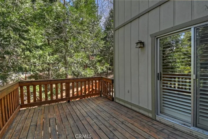 415 Golf Course, Lake Arrowhead, California 92352