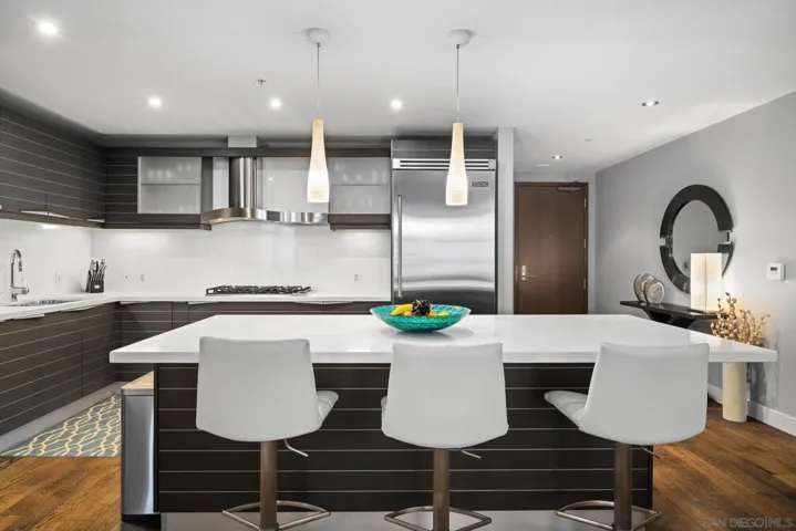 1325 Pacific Hwy 3301, San Diego, California 92101