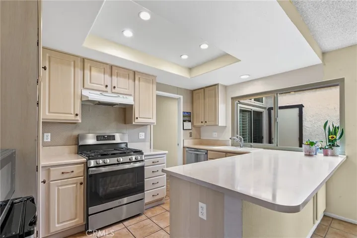 88 Los Verdes, San Luis Obispo, California 93401