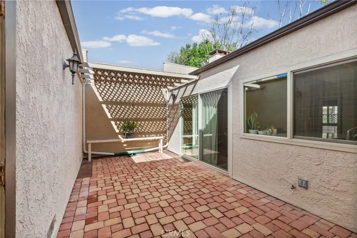 88 Los Verdes, San Luis Obispo, California 93401