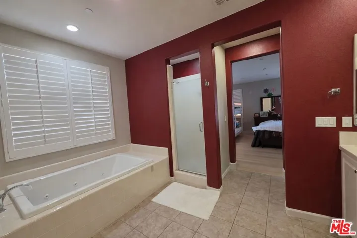 Grand Bathroom