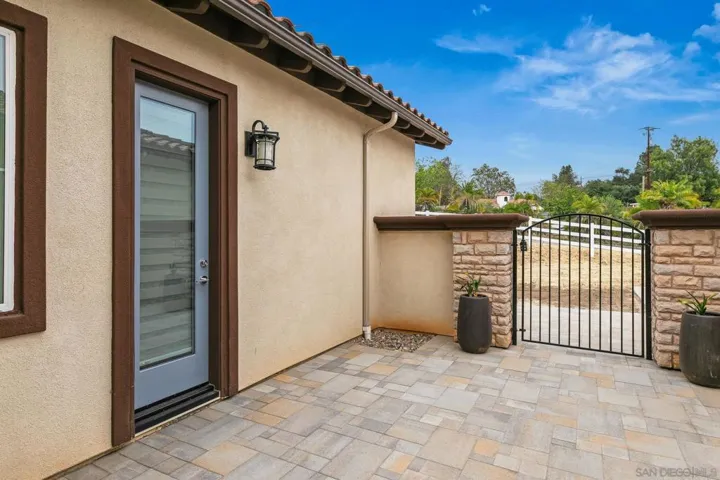 29260 Duffwood Lane, Valley Center, California 92082