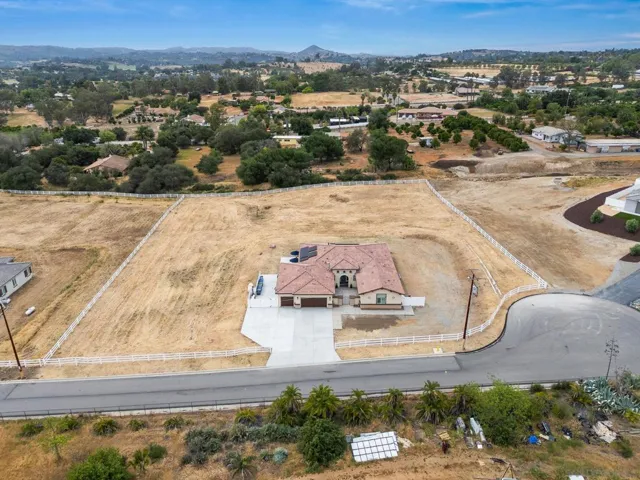 29260 Duffwood Lane, Valley Center, California 92082