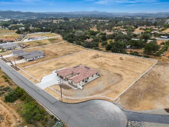 29260 Duffwood Lane, Valley Center, California 92082
