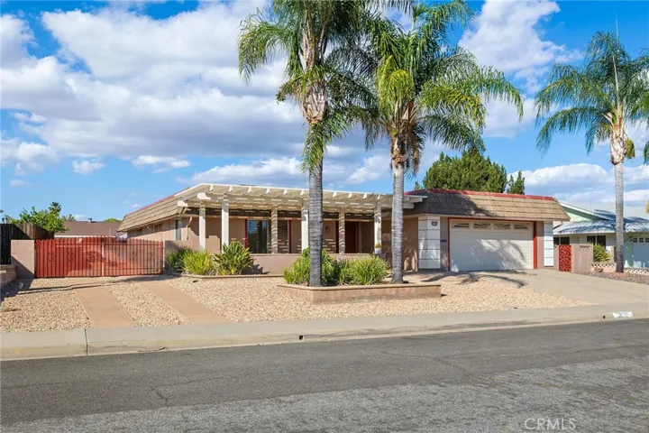 25784 Roanoke, Menifee, California 92586