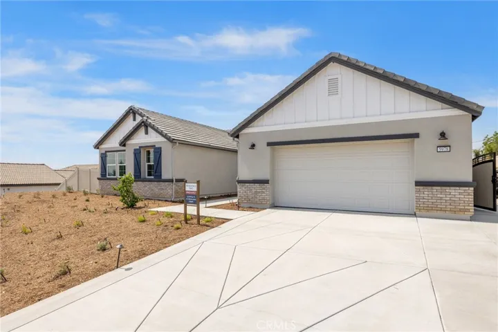 5978 Saddlehorn Lane, Jurupa Valley, California 92509