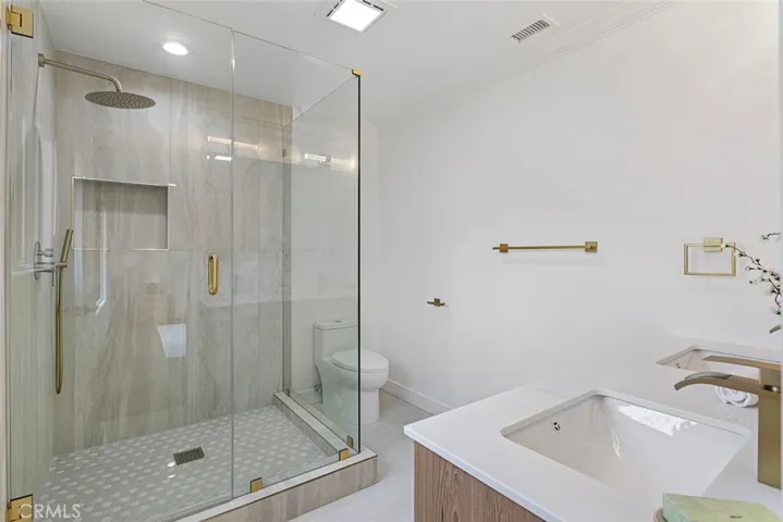 2162 Montgomery Road, Thousand Oaks, California 91360