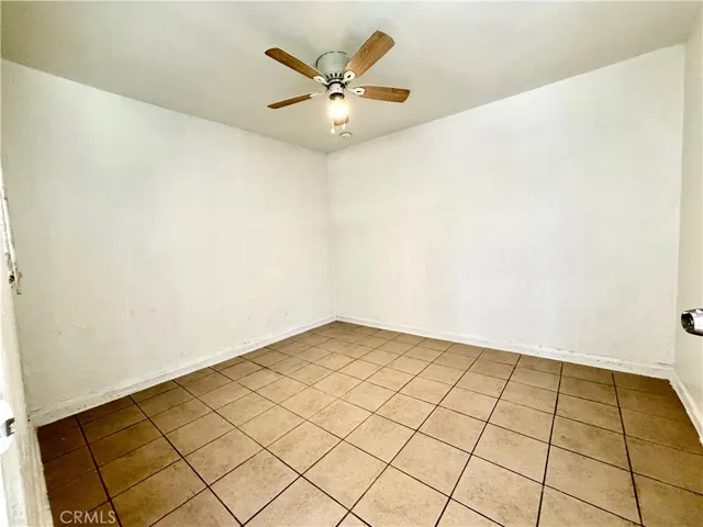 431 E Rosslynn, Fullerton, California 92832