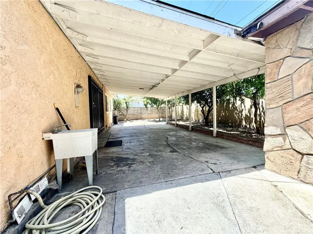 431 E Rosslynn, Fullerton, California 92832