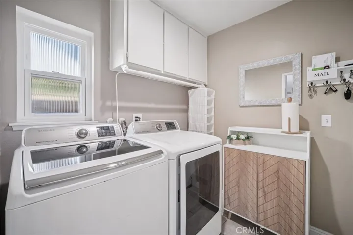 Indoor Laundry Room  - 27301 Monforte, M.V. 92692