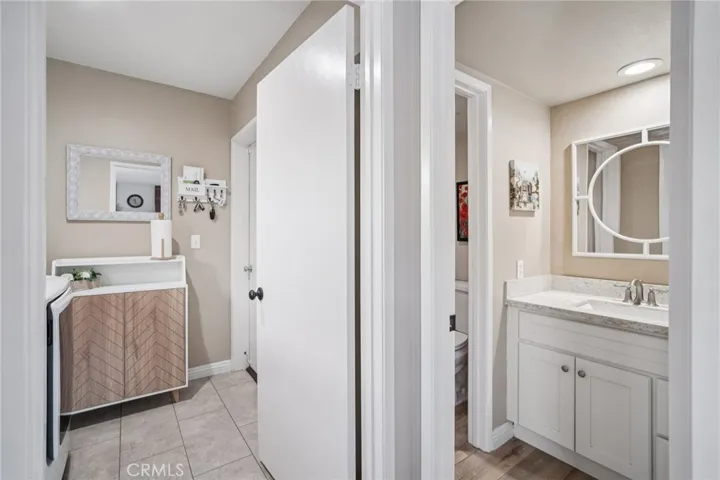 Laundry Room & Powder Room  - 27301 Monforte, M.V. 92692