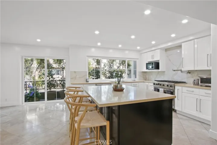19355 Maidstone, Huntington Beach, California 92648