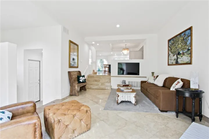 19355 Maidstone, Huntington Beach, California 92648