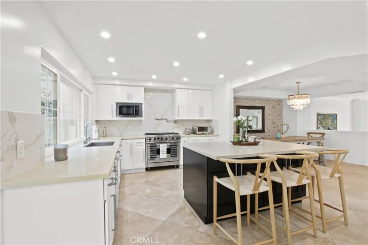 19355 Maidstone, Huntington Beach, California 92648