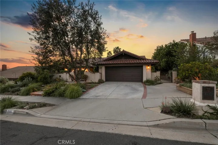 2556 N Ridgecrest, Orange, California 92867