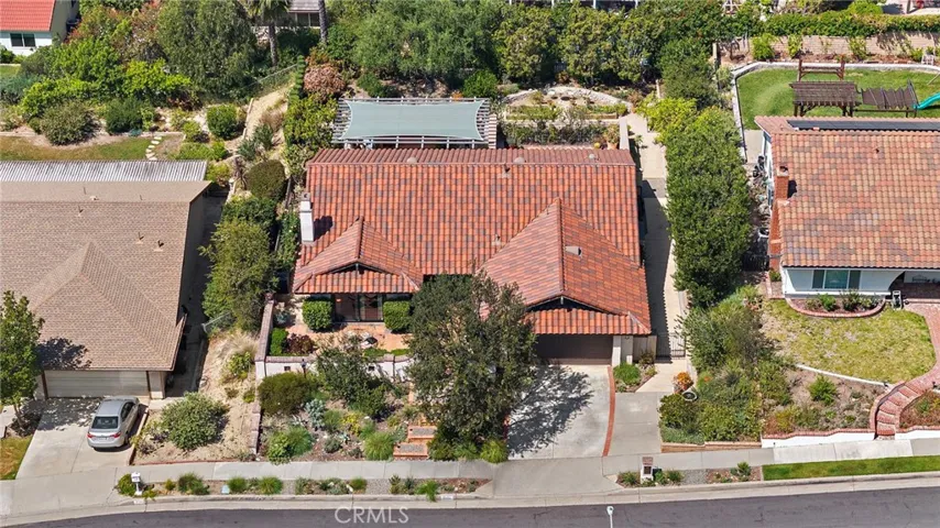 2556 N Ridgecrest, Orange, California 92867