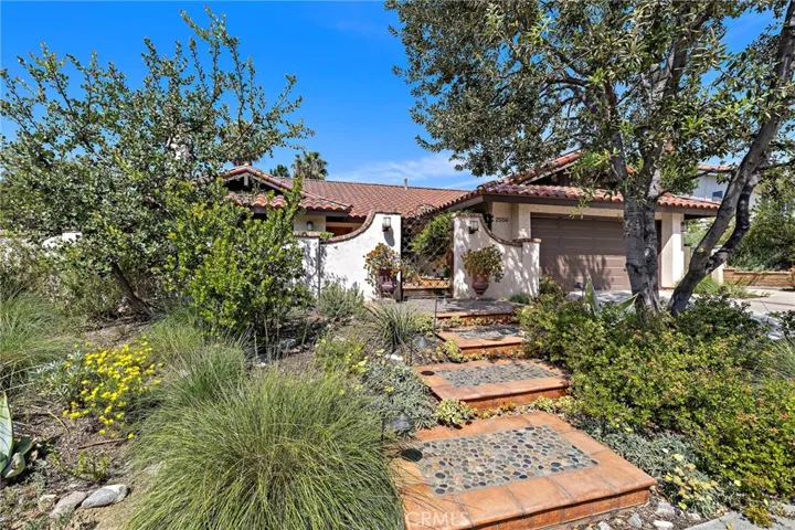 2556 N Ridgecrest, Orange, California 92867