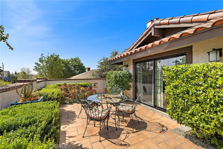 2556 N Ridgecrest, Orange, California 92867