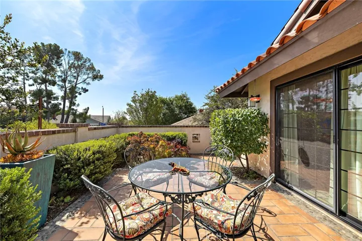 2556 N Ridgecrest, Orange, California 92867
