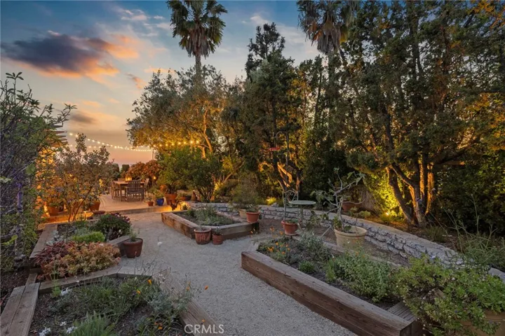 2556 N Ridgecrest, Orange, California 92867