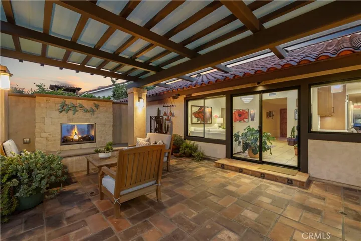 2556 N Ridgecrest, Orange, California 92867