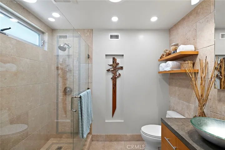 2556 N Ridgecrest, Orange, California 92867