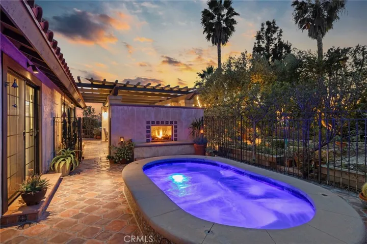 2556 N Ridgecrest, Orange, California 92867