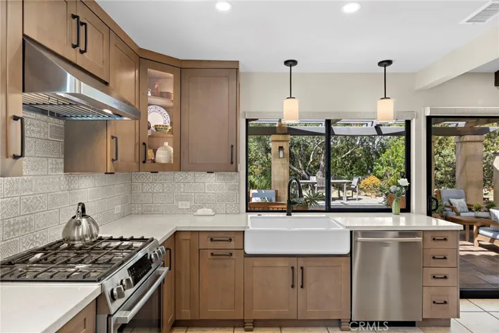 2556 N Ridgecrest, Orange, California 92867