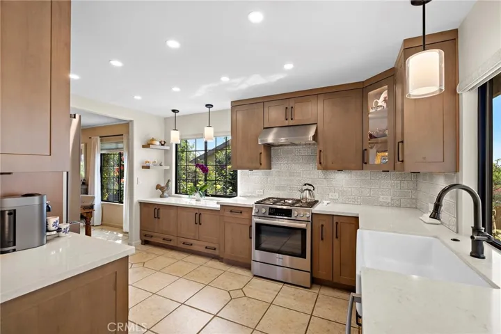 2556 N Ridgecrest, Orange, California 92867