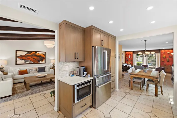 2556 N Ridgecrest, Orange, California 92867