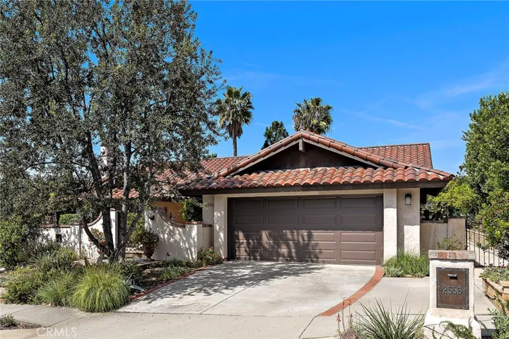 2556 N Ridgecrest, Orange, California 92867