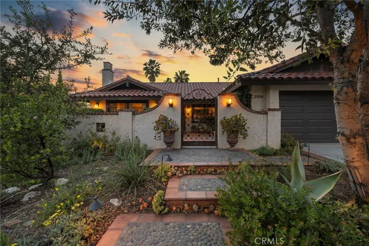 2556 N Ridgecrest, Orange, California 92867
