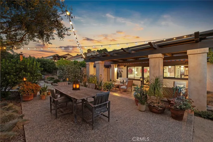 2556 N Ridgecrest, Orange, California 92867