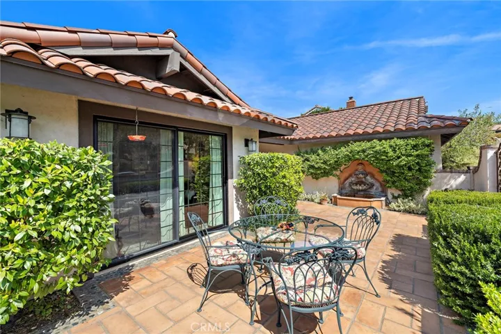 2556 N Ridgecrest, Orange, California 92867