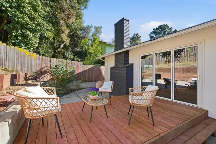 10910 Glen Artney Street, Oakland, California 94605