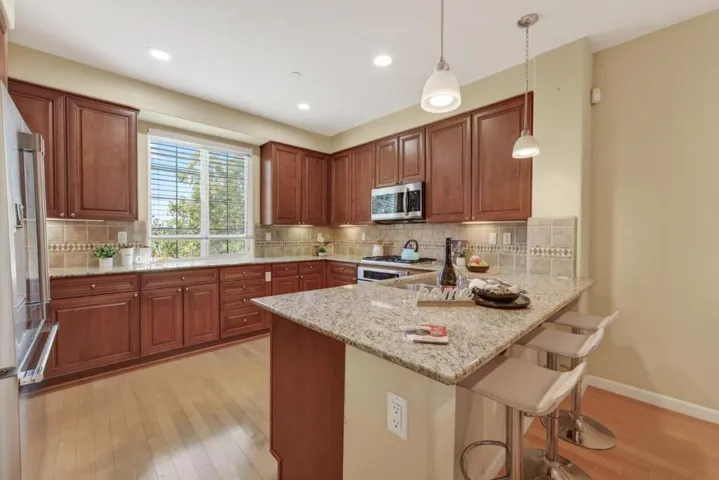 1030 Luz Del Sol Loop, Milpitas, California 95035