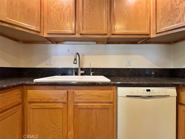 8811 Riderwood, Sunland, California 91040