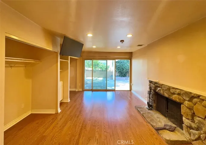 8811 Riderwood, Sunland, California 91040