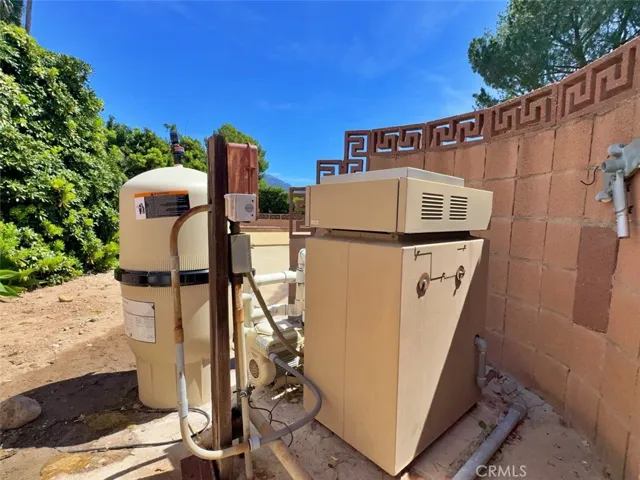 8811 Riderwood, Sunland, California 91040