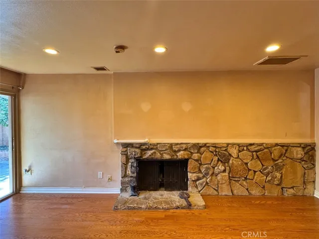 8811 Riderwood, Sunland, California 91040