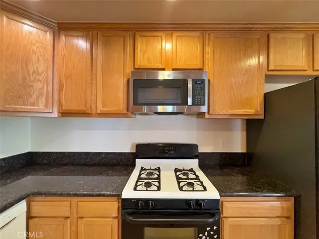 8811 Riderwood, Sunland, California 91040