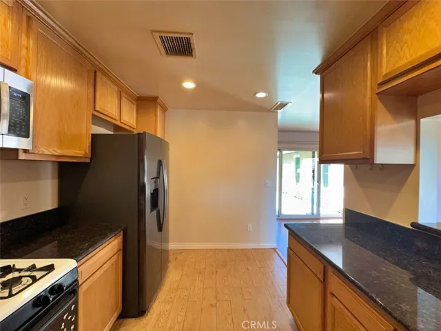 8811 Riderwood, Sunland, California 91040