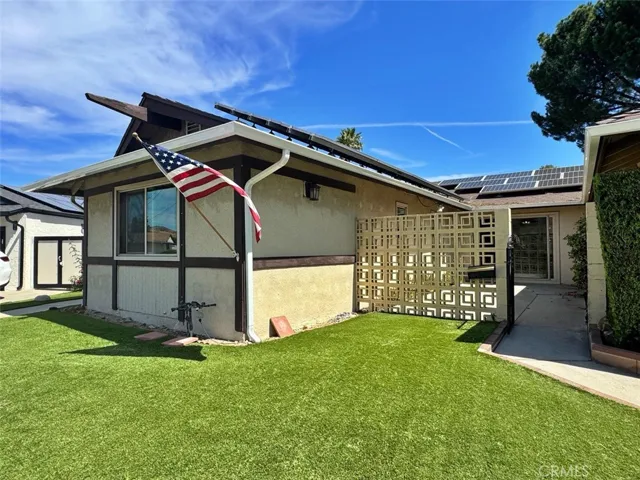 8811 Riderwood, Sunland, California 91040