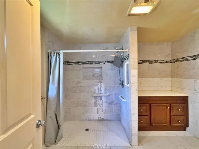 8811 Riderwood, Sunland, California 91040