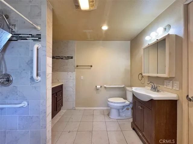 8811 Riderwood, Sunland, California 91040