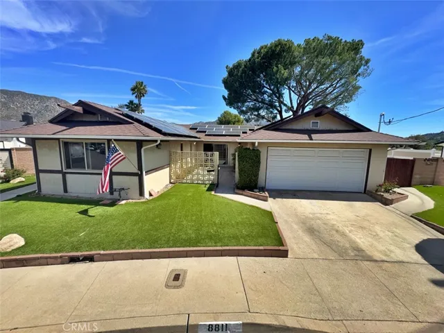 8811 Riderwood, Sunland, California 91040