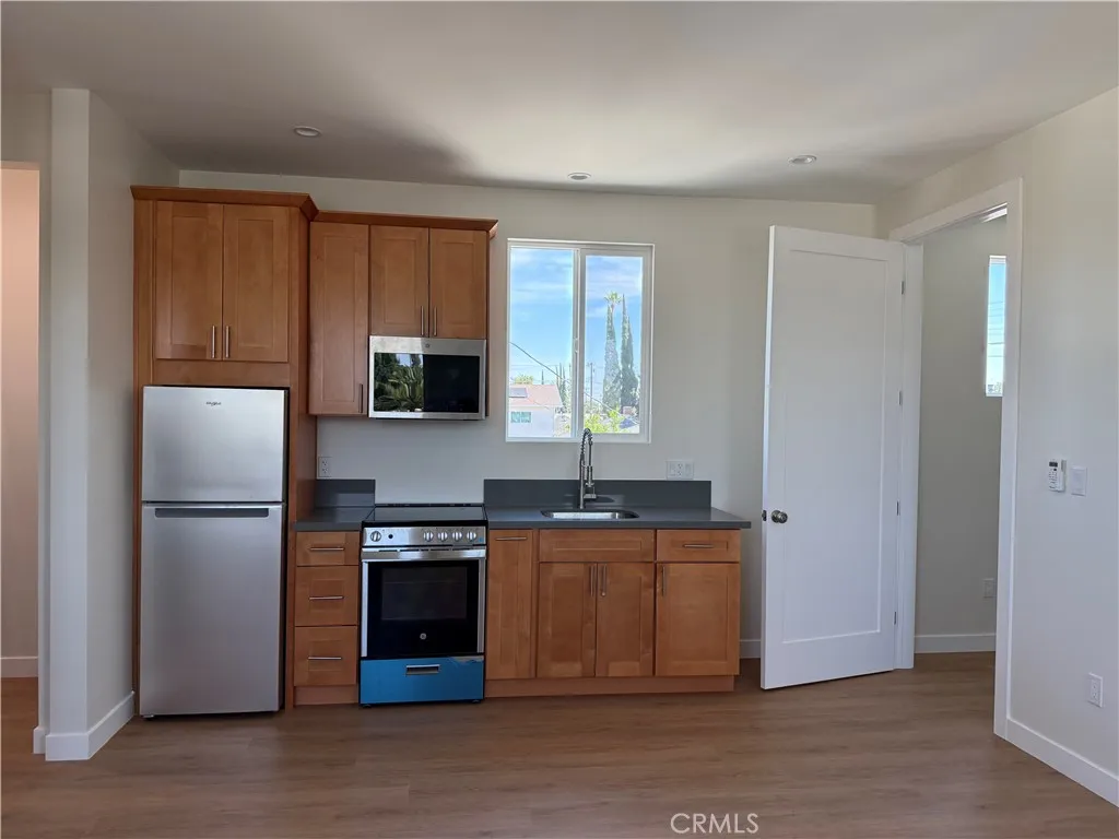 UPSTAIRS KITCHEN 1
