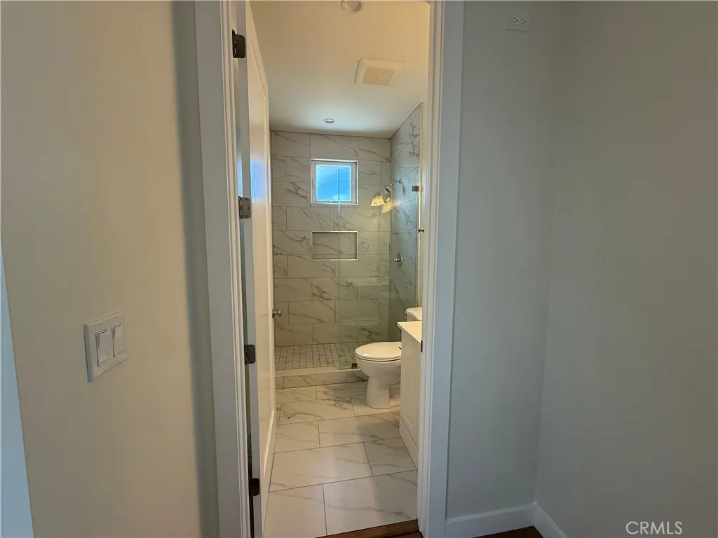 UPSTAIRS BATHROOM 3