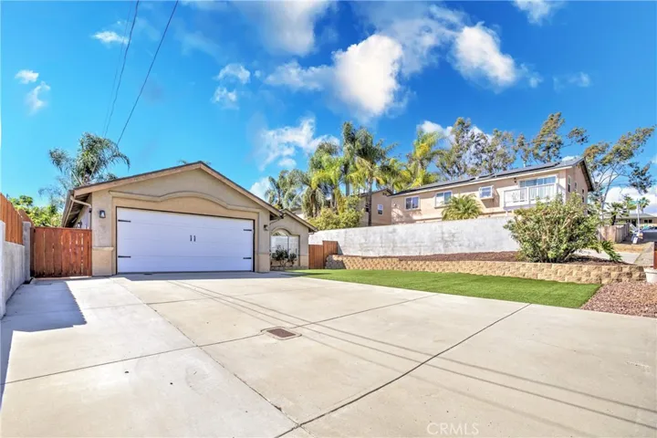 117 Morro, Fallbrook, California 92028