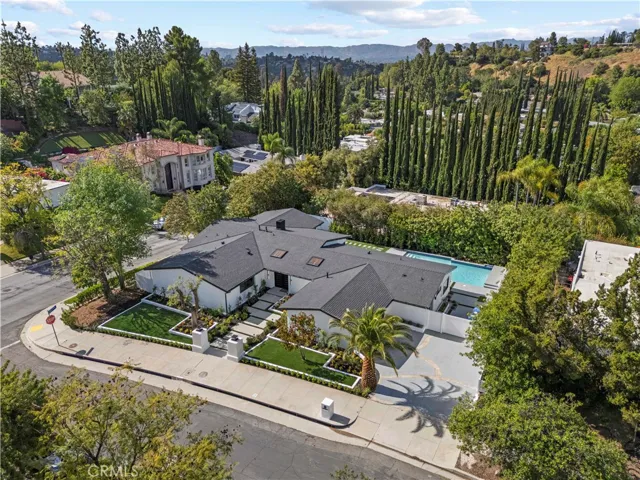 18057 Medley Drive, Encino, California 91316